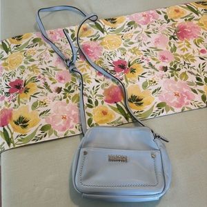 Kenneth Cole Reaction blue crossbody
